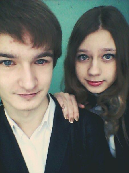 PEQ7kWkZ5gs